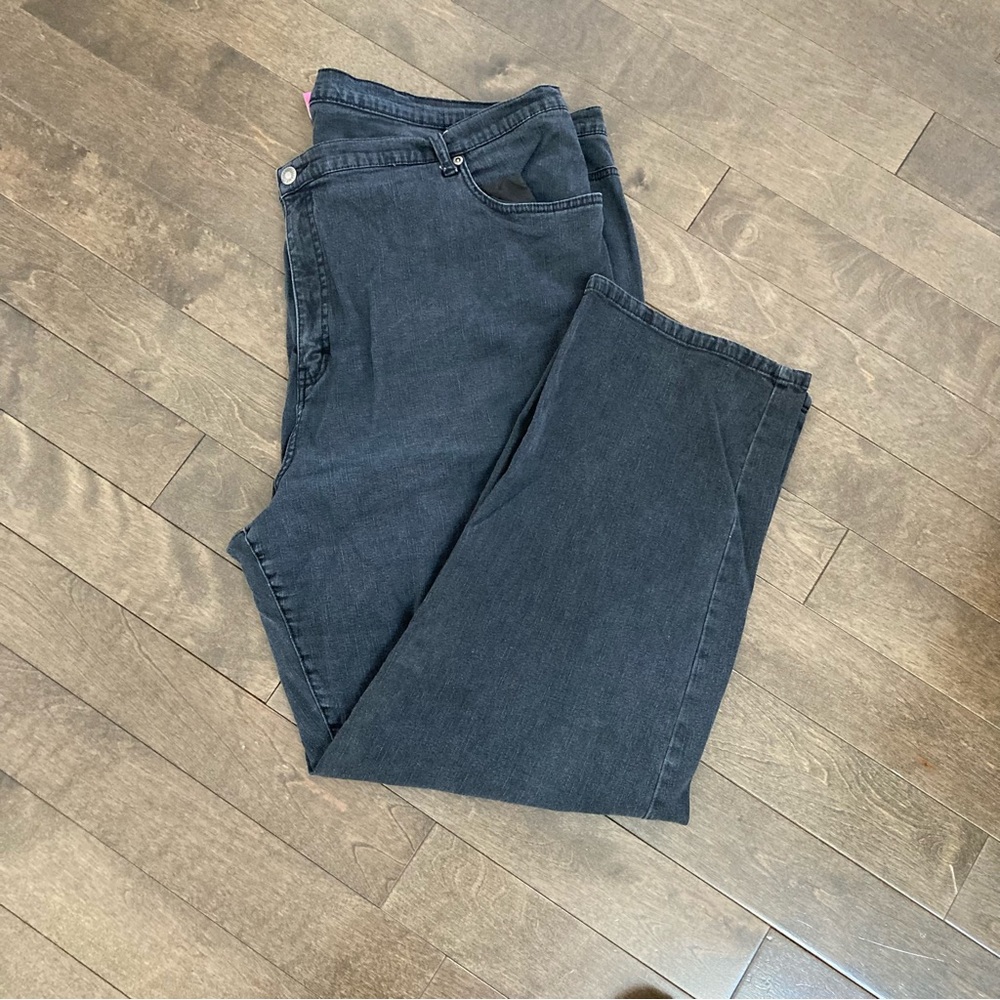 Liz & Me Signature Size 26W Black Jeans Inseam 28